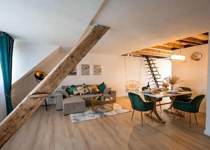 Helle City-maisonette Mit Balkon L Wifi דירה