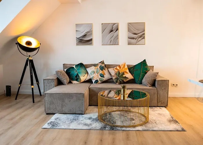 Helle City-maisonette Mit Balkon L Wifi Апартаменты *