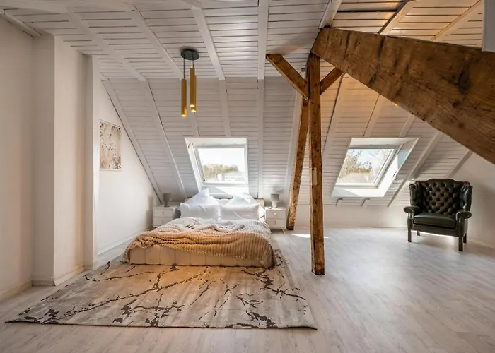 Helle City-maisonette Mit Balkon L Wifi Апартаменты *